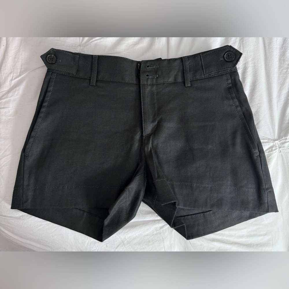 Banana Republic Black Mid High Rise Shorts with Button Size 00P Petite, NWT
